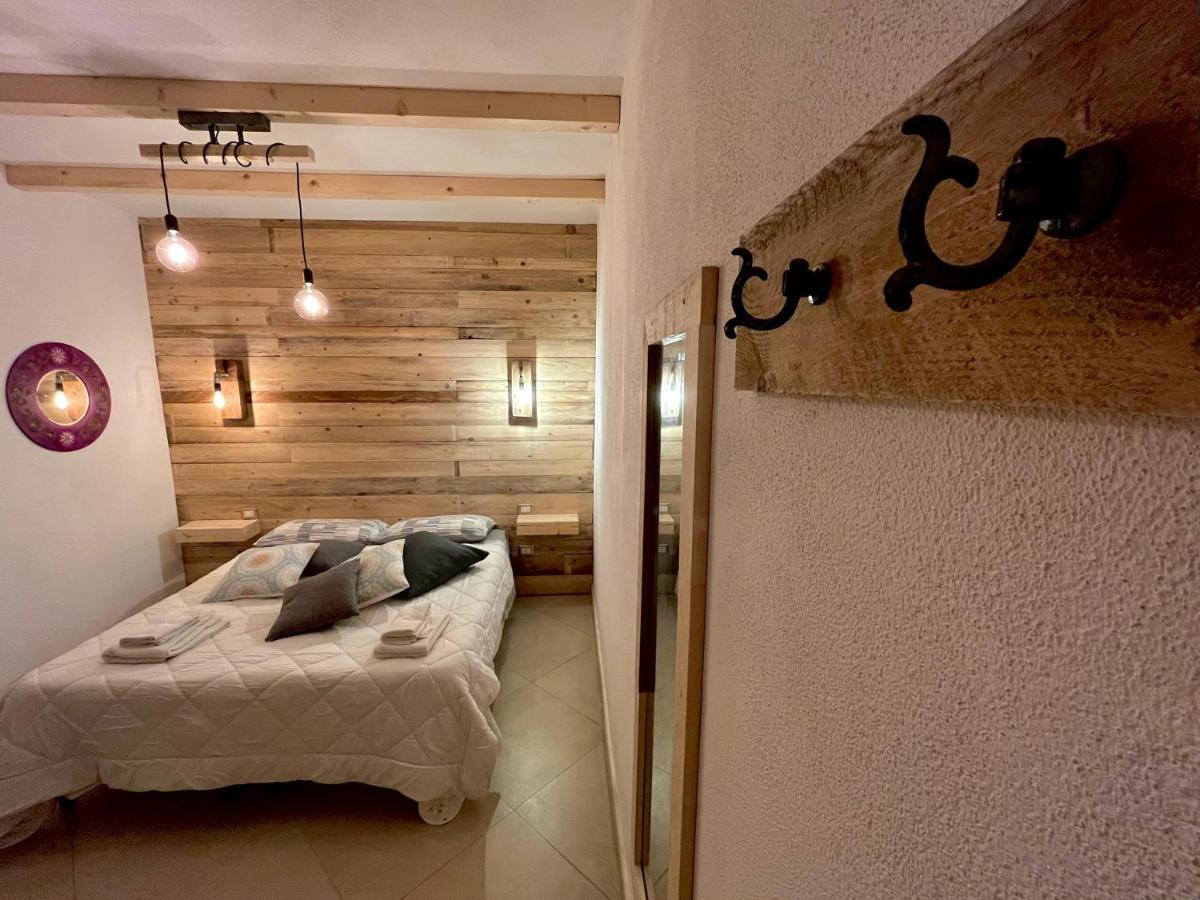 Iknos Guest House オルビア エクステリア 写真