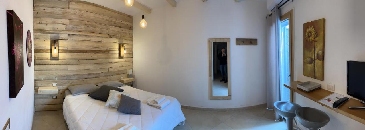 Iknos Guest House オルビア エクステリア 写真